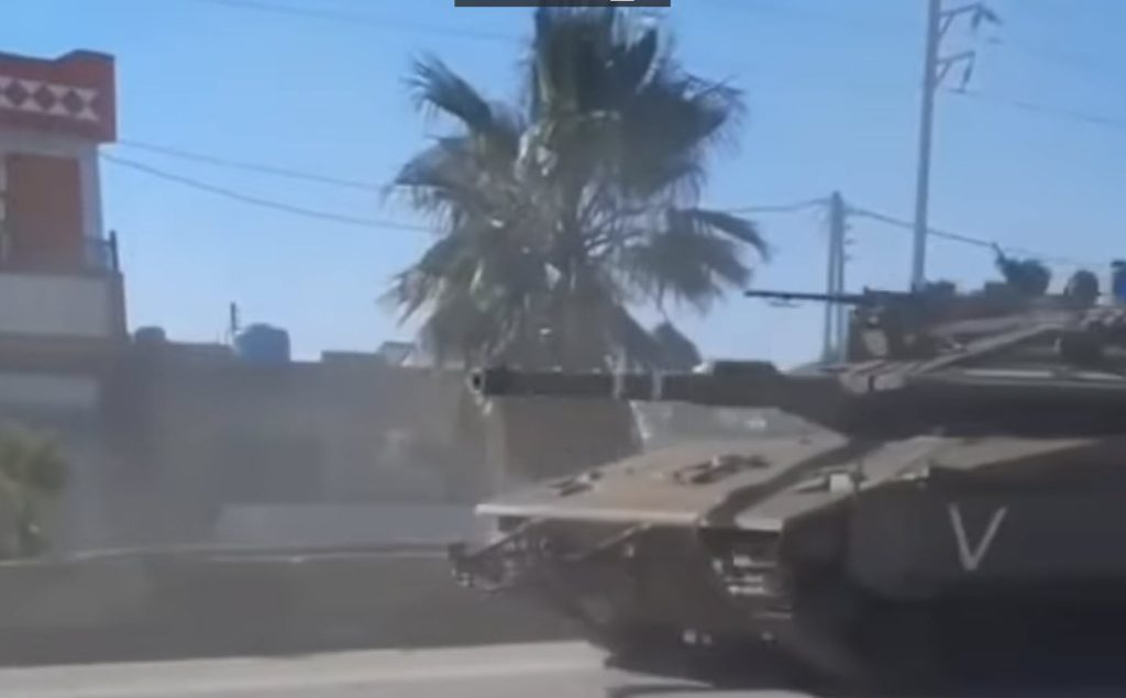 دبابات ايرانية في درعا